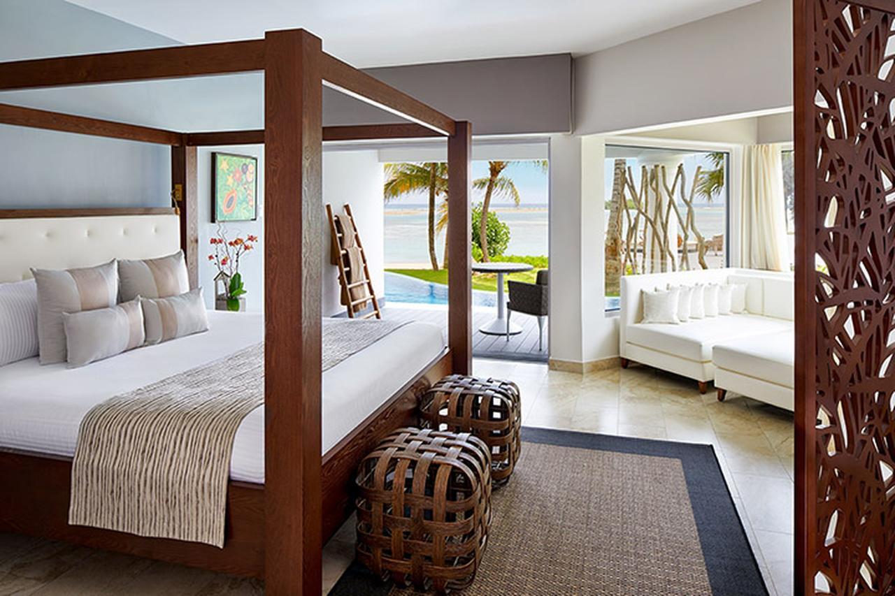 Junior Suite Swim Out Ocean View Soaking Tub